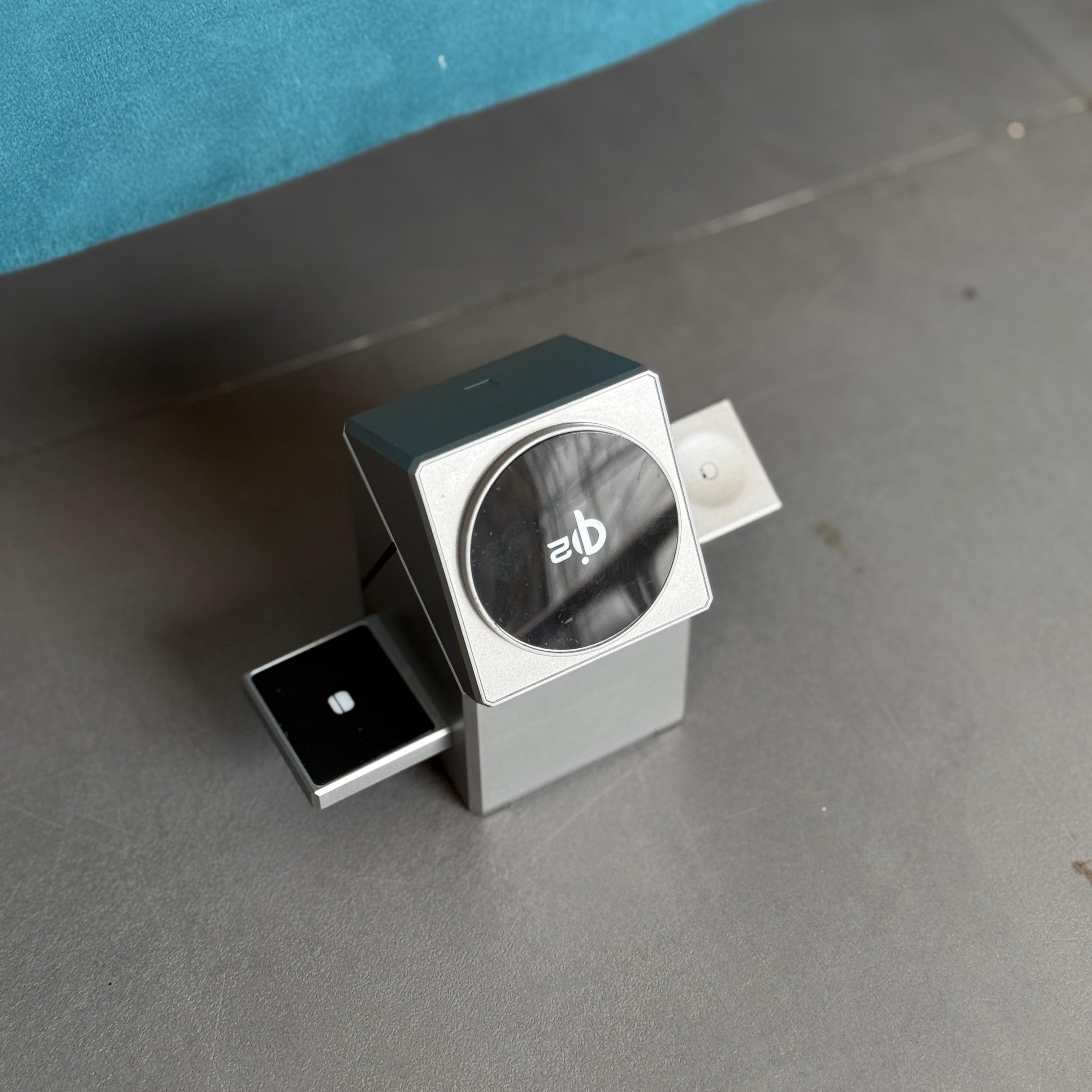 IRON HIDE 15W Wireless Charger – Fast, Secure & Stylish Charging | Pwolimarket