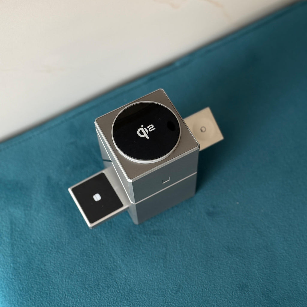 IRON HIDE 15W Wireless Charger – Fast, Secure & Stylish Charging | Pwolimarket