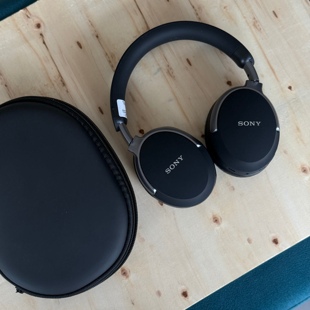 Wireless Noise Cancelling Headphones | Bluetooth Over-Ear Headset with Premium Sound |Pwolimarket