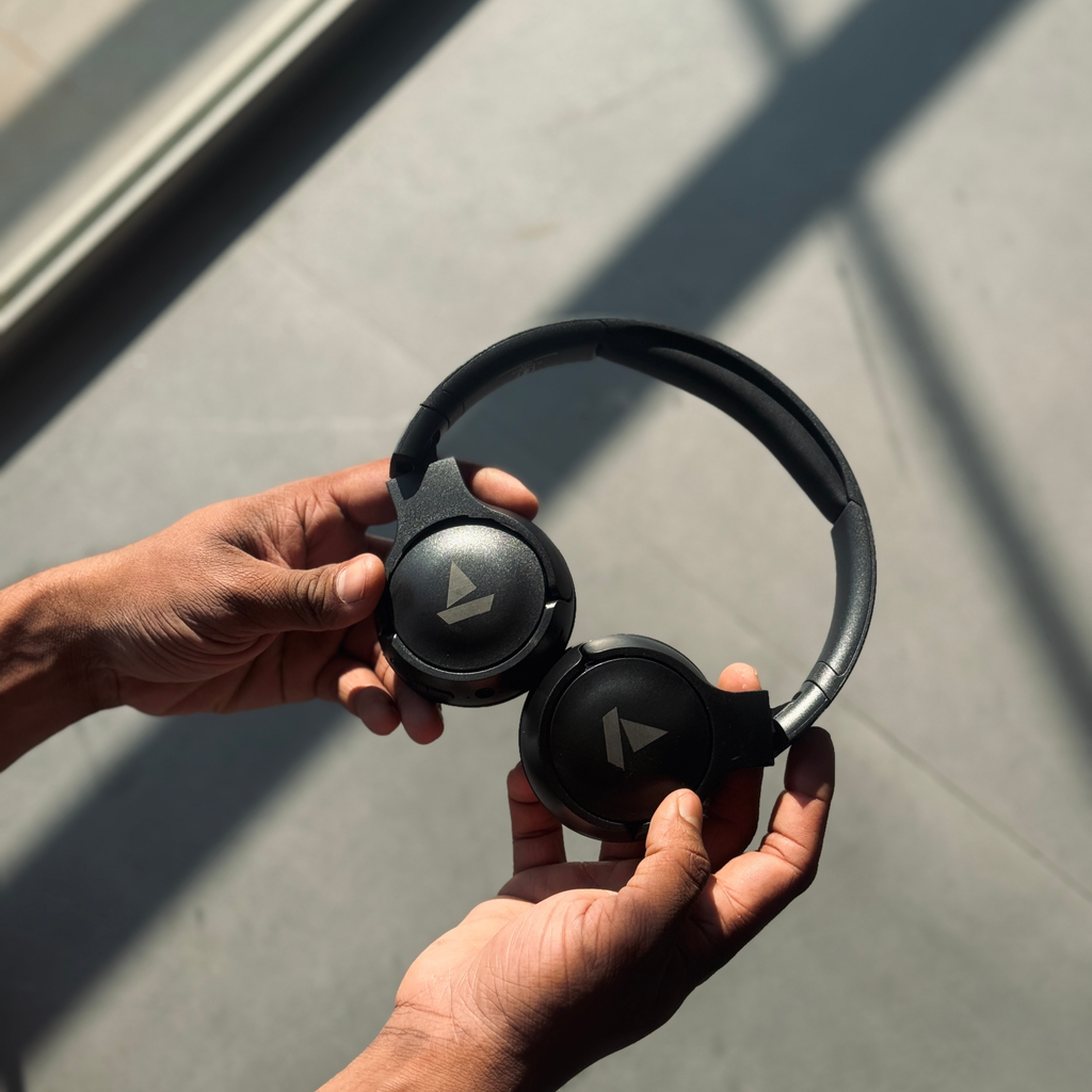 boAt Rockerz 510 Wireless Bluetooth Headphones with Mic