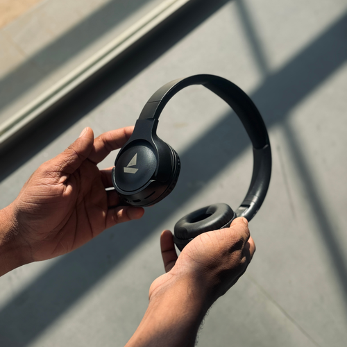 boAt Rockerz 510 Wireless Bluetooth Headphones with Mic