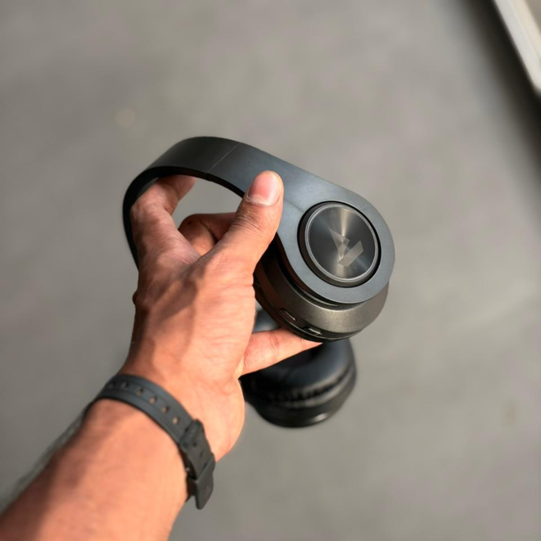 boAt Rockerz 450 Wireless Bluetooth Headphones – Deep Bass, Long Battery & Comfortable Fit