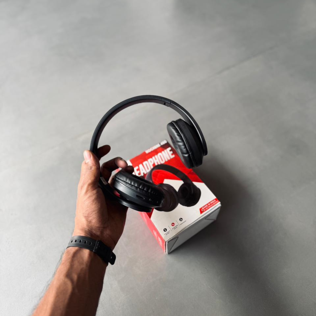 boAt Rockerz 450 Wireless Bluetooth Headphones – Deep Bass, Long Battery & Comfortable Fit