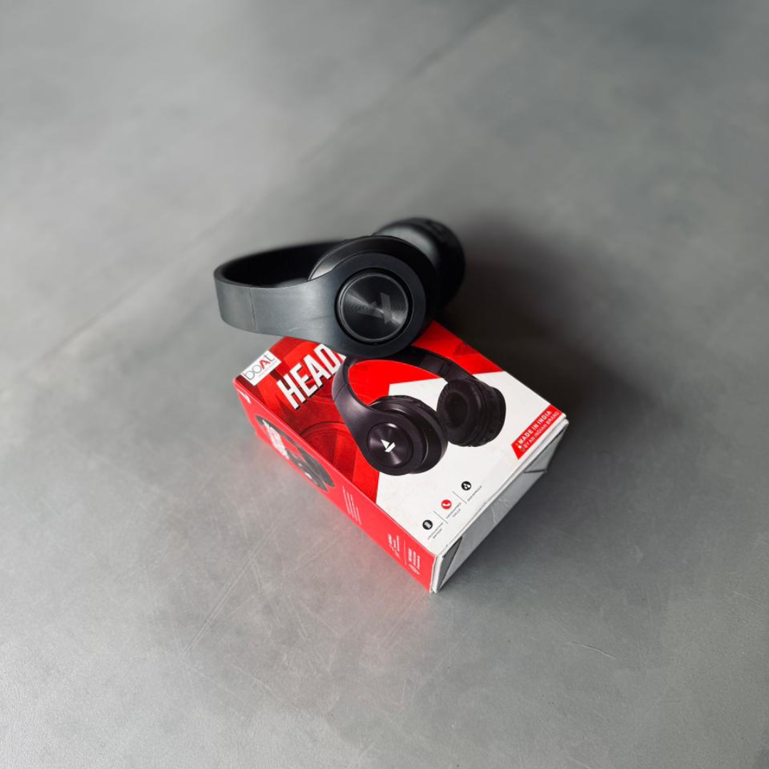 boAt Rockerz 450 Wireless Bluetooth Headphones – Deep Bass, Long Battery & Comfortable Fit