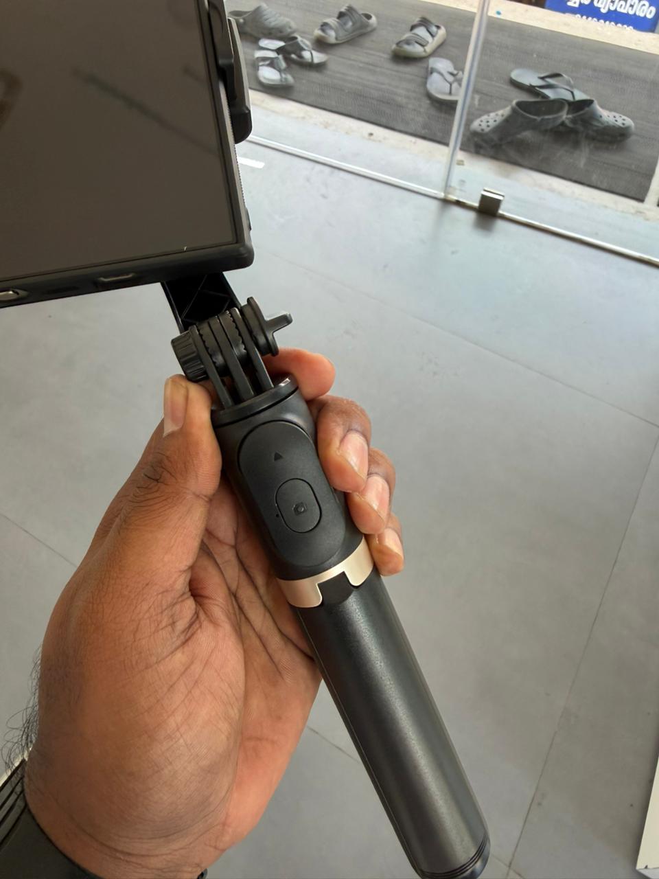 Q08 3-Axis Gimbal Stabilizer | Pwolimarket