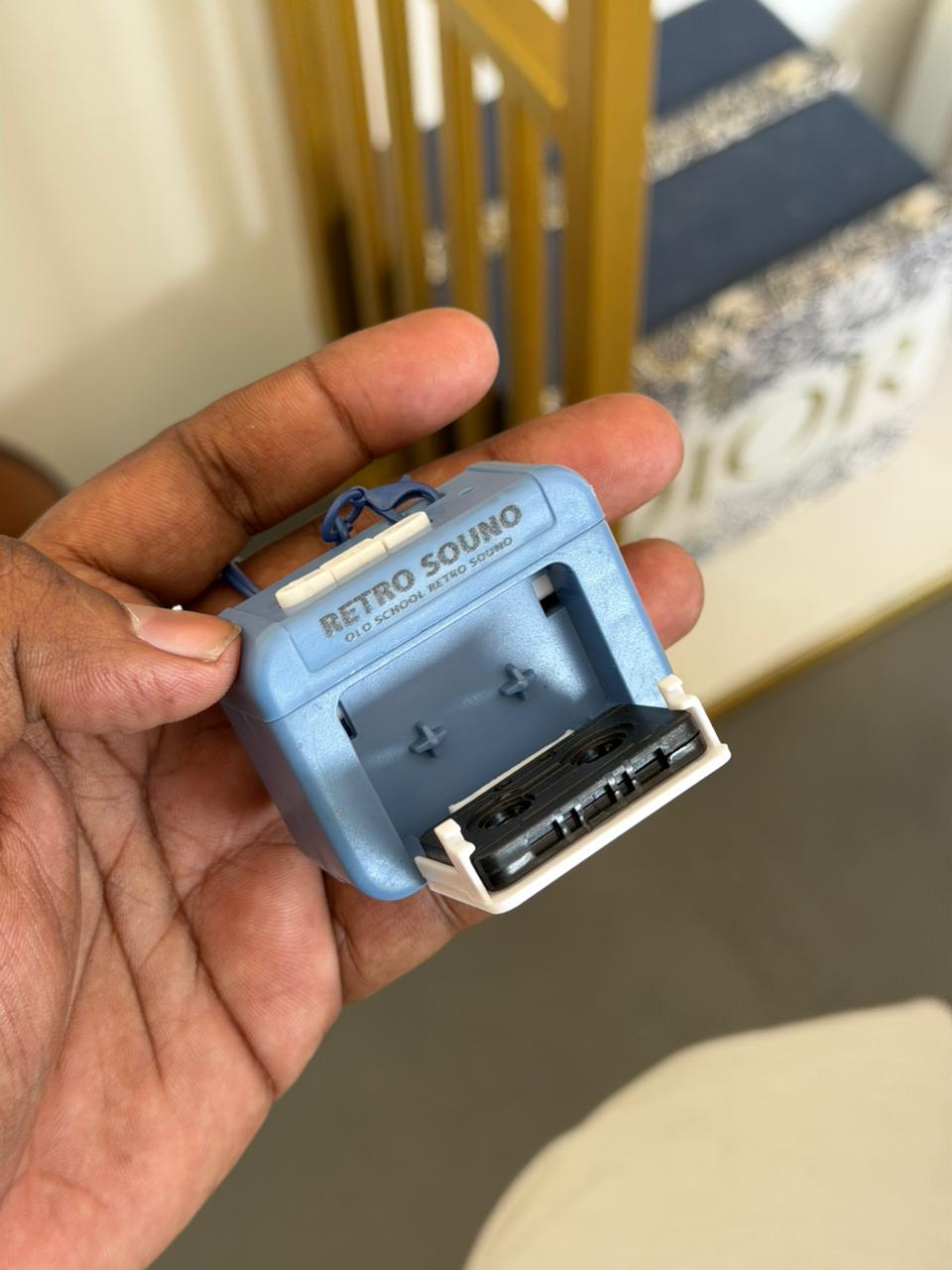 RETRO CASSETTE KEYCHAIN SPEAKER | Pwolimarket