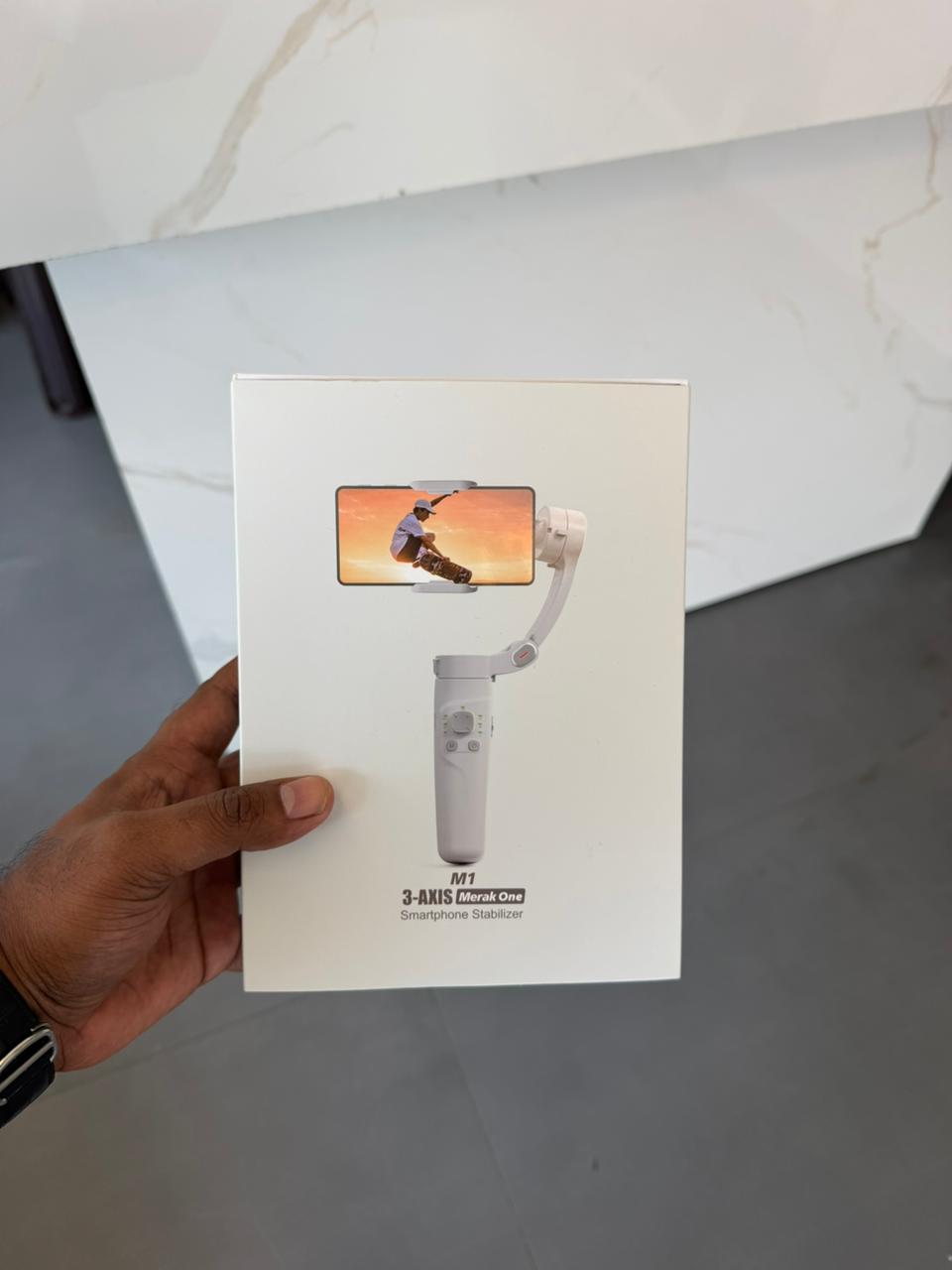 M1 3-Axis Smartphone Stabilizer | Pwolimarekt